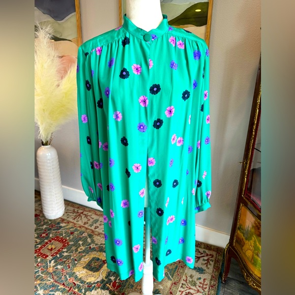 Vintage Tops - Italian Silk Floral Topper Blouse